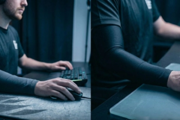 Nylon gaming sleeve setup for comfort, polyester sleeve for speed stability